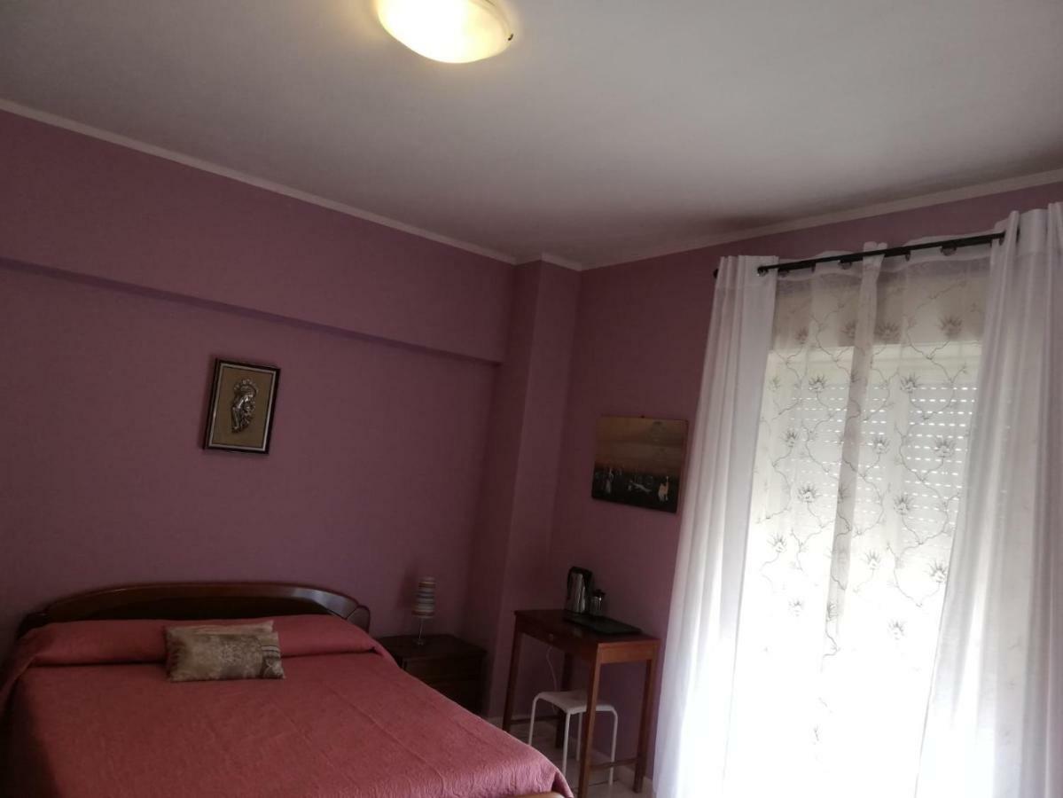 B & B Amici Dell'Etna นีโกโลซี ภายนอก รูปภาพ